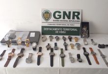Photo of Suspeitos de furto a residência em Oliveira de Frades apanhados no Porto