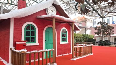 Photo of Pista de gelo de grandes dimensões e casa do Pai Natal